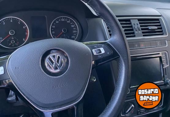 Autos - Volkswagen Suran Highline 2018 Nafta 67000Km - En Venta