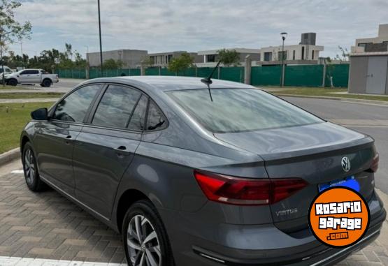 Autos - Volkswagen Virtus highline 2020 Nafta 80000Km - En Venta
