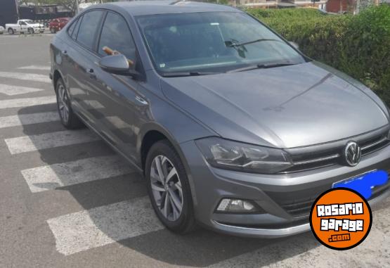 Autos - Volkswagen Virtus highline 2020 Nafta 80000Km - En Venta