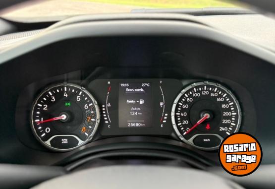 Camionetas - Jeep Renegade 1.8 Sport 2023 Nafta 25000Km - En Venta