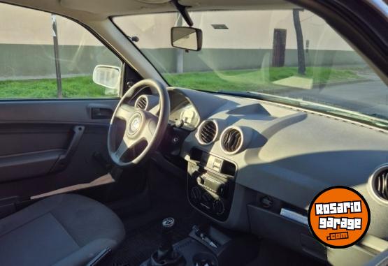 Autos - Volkswagen Gol 2010 Nafta 144600Km - En Venta