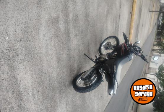 Motos - Honda Tornado XR 250 2015 Nafta 16500Km - En Venta