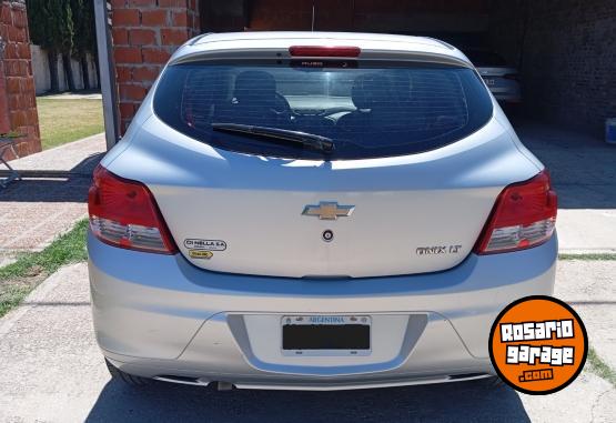 Autos - Chevrolet Onix 2015 GNC 125000Km - En Venta