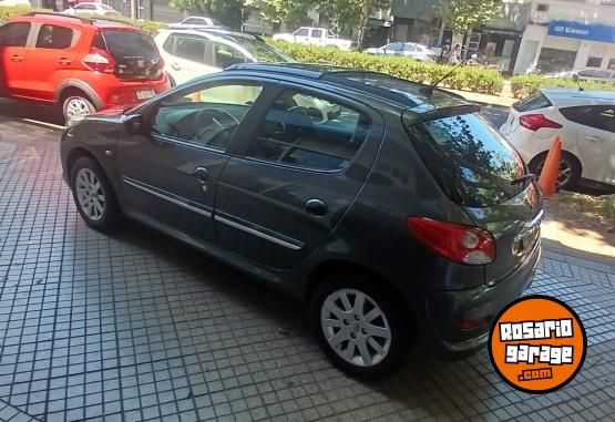 Autos - Peugeot 206 2012 Nafta 90000Km - En Venta