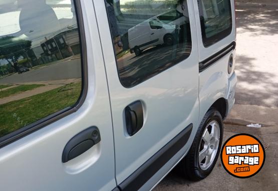 Utilitarios - Renault Kangoo 1.9 diesel 5 puert 2006 Diesel 206Km - En Venta