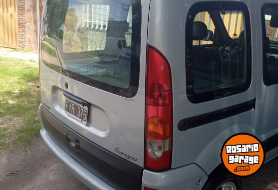 Utilitarios - Renault Kangoo 1.9 diesel 5 puert 2006 Diesel 206Km - En Venta