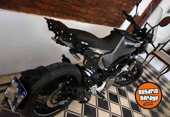 Motos - Husqvarna Svartpilen 401 2022 Nafta 2300Km - En Venta