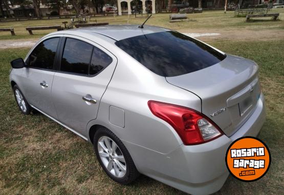Autos - Nissan VERSA ADVANCE 2015 Nafta 70000Km - En Venta