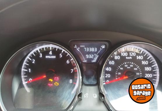 Autos - Nissan VERSA ADVANCE 2015 Nafta 70000Km - En Venta