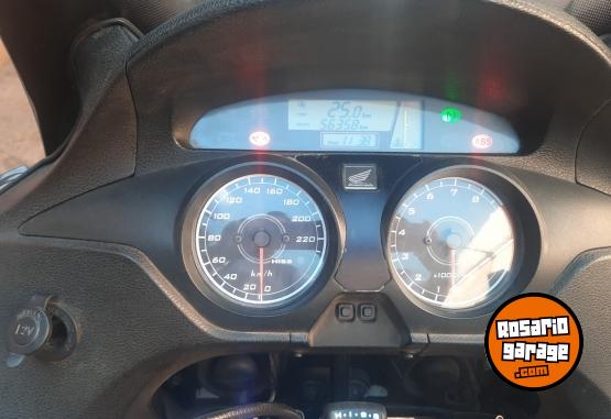 Motos - Honda Varadero 2009 Nafta 56000Km - En Venta