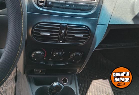 Autos - Fiat siena 2013 GNC 200000Km - En Venta