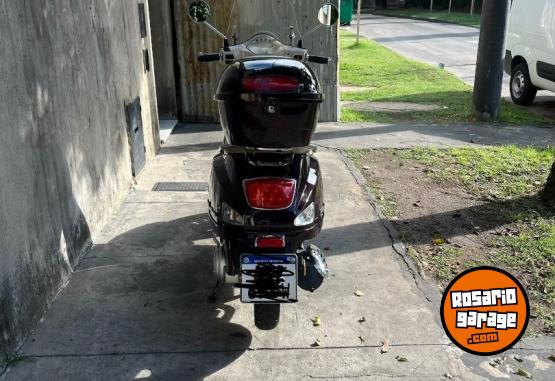 Motos - Corven Milano 2020 Nafta 11000Km - En Venta