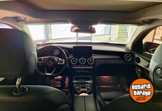 Autos - Mercedes Benz GLC 300 2017 Nafta 106859Km - En Venta
