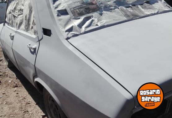 Clásicos - Vendo R12 para pintar - En Venta