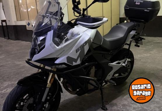 Motos - CF MT 650 2024 Nafta 7017Km - En Venta