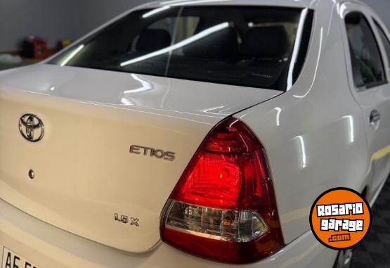 Autos - Toyota ETIOS 2022 Nafta 42000Km - En Venta