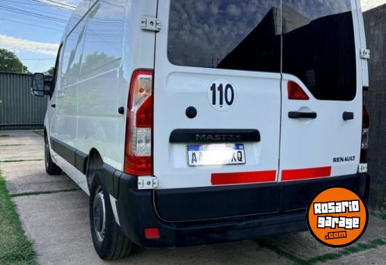 Utilitarios - Renault Master L2H2 2017 Diesel 170000Km - En Venta