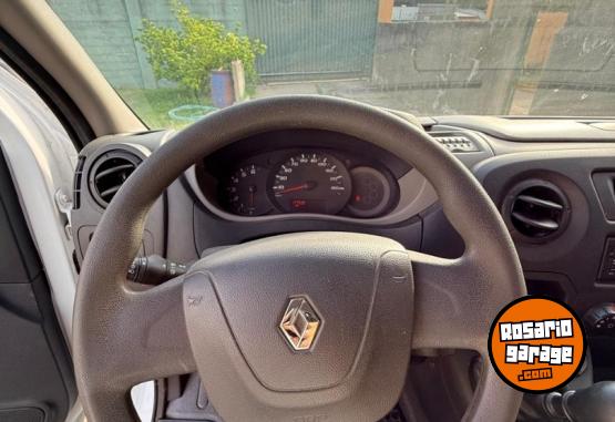 Utilitarios - Renault Master L2H2 2017 Diesel 170000Km - En Venta