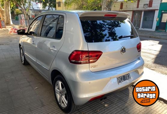 Autos - Volkswagen Fox 2015 Nafta 100000Km - En Venta