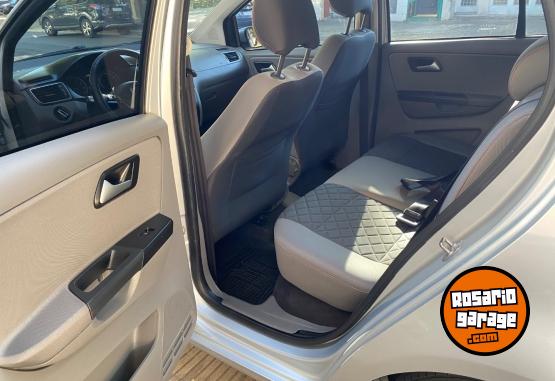 Autos - Volkswagen Fox 2015 Nafta 100000Km - En Venta