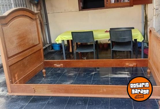 Hogar - CAMA 1 PLAZA Y MEDIA ANTIGUA - MADERA MACIZA - ZONA SUR . SIN PARRILLA. - En Venta