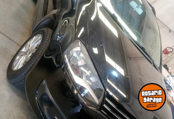 Autos - Volkswagen Suran 2014 Nafta 149000Km - En Venta