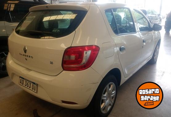 Autos - Renault Sandero 2018 Nafta 98000Km - En Venta