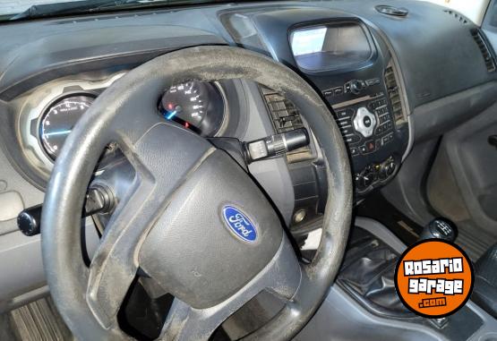 Camionetas - Ford RANGER 2013 Nafta 111111Km - En Venta