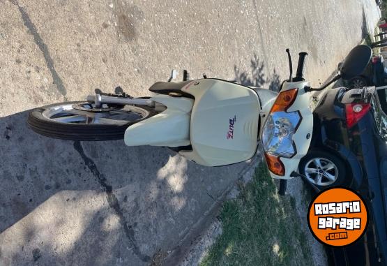 Motos - Motomel Blitz Full 110 2023 Nafta 16400Km - En Venta