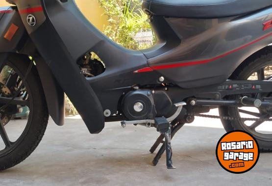 Motos - Zanella 110 2022 Nafta 4193Km - En Venta