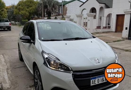 Autos - Peugeot 208 2020 Nafta 66000Km - En Venta