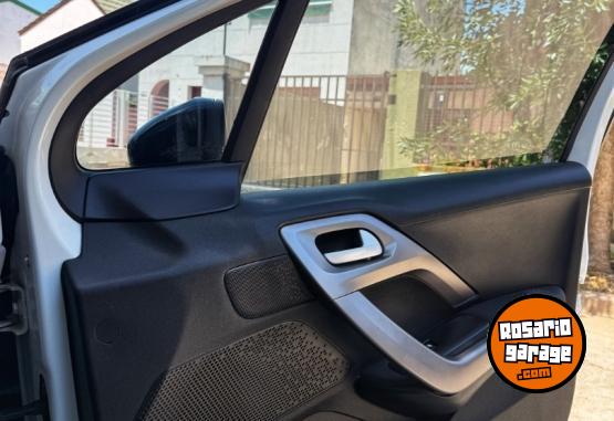 Autos - Peugeot 208 2020 Nafta 66000Km - En Venta