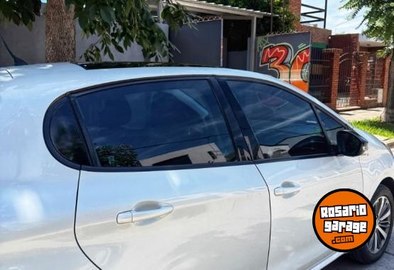 Autos - Peugeot 208 2020 Nafta 66000Km - En Venta