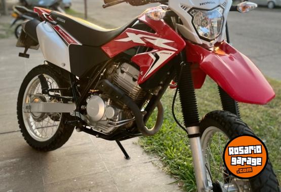 Motos - Honda Xr tornado 250 2023 Nafta 6900Km - En Venta