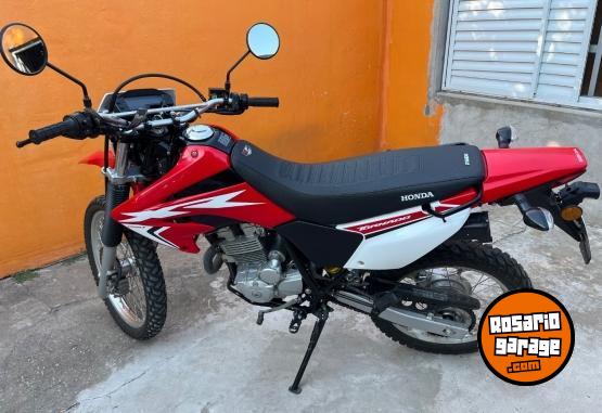 Motos - Honda Xr tornado 250 2023 Nafta 6900Km - En Venta