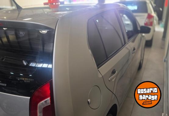 Autos - Volkswagen UP 1.0 HIGH 2017 Nafta  - En Venta