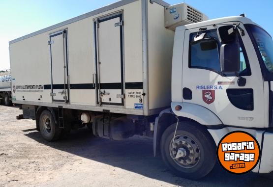 Camiones y Grúas - Ford Cargo 1517 chasis - En Venta