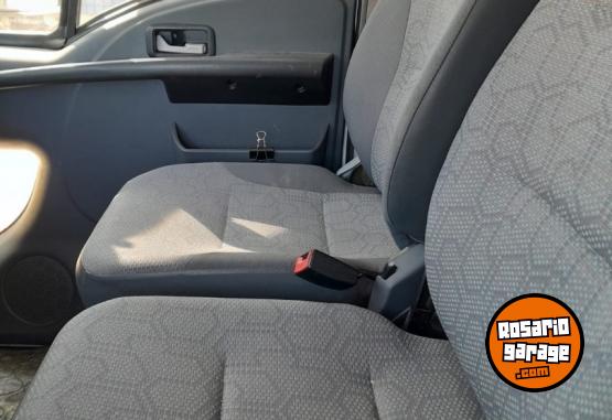 Camiones y Grúas - Ford Cargo 1517 chasis - En Venta