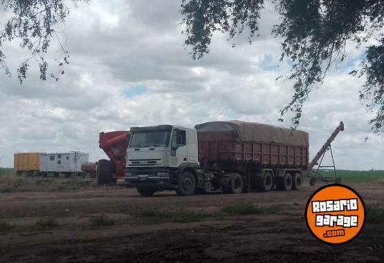 Camiones y Gr�as - BATEA PETINARI - En Venta