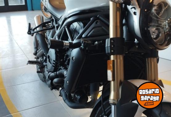 Motos - Benelli 752 S 2022 Nafta 6050Km - En Venta