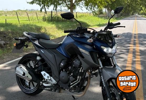 Motos - Yamaha FZ25 2023 Nafta 8600Km - En Venta