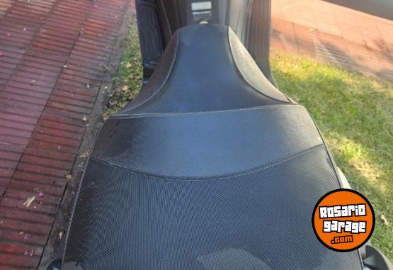 Motos - Kymco X-Town 250cc 2024 Nafta 12000Km - En Venta