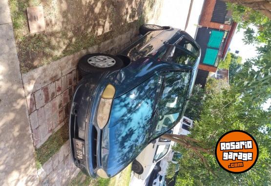 Autos - Fiat PALIO 2001 Nafta 198000Km - En Venta