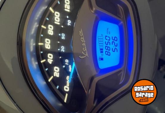 Motos - Vespa VESPA VXL 2024 Nafta 8850Km - En Venta
