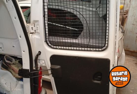 Utilitarios - Peugeot Partner HDI 2018 Diesel 100000Km - En Venta