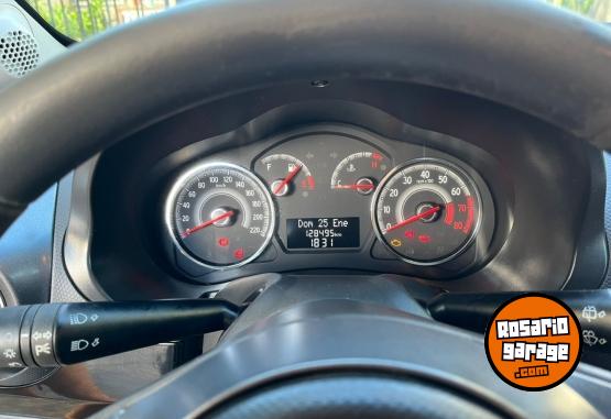 Autos - Fiat NEW PALIO ATTRACTIVE 1.4 2016 Nafta 128000Km - En Venta