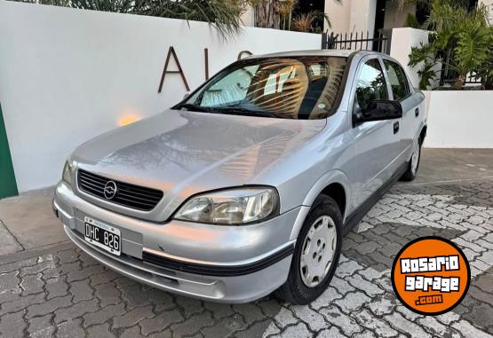 Autos - Chevrolet Astra 2000 Nafta 164000Km - En Venta