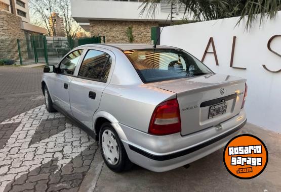Autos - Chevrolet Astra 2000 Nafta 164000Km - En Venta