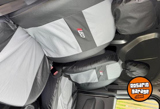 Utilitarios - Renault Kangoo express furgon 2025 Nafta 3750Km - En Venta