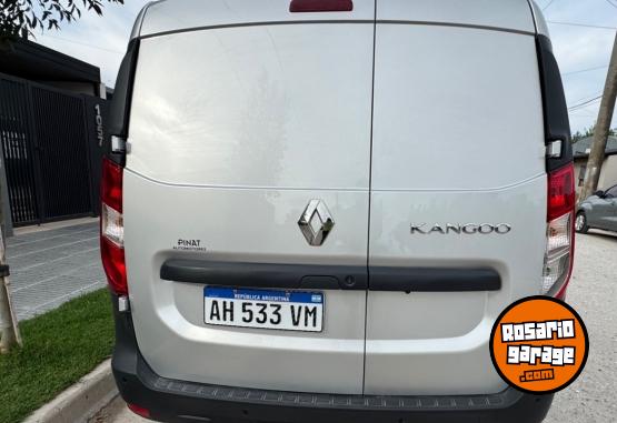 Utilitarios - Renault Kangoo express furgon 2025 Nafta 3750Km - En Venta